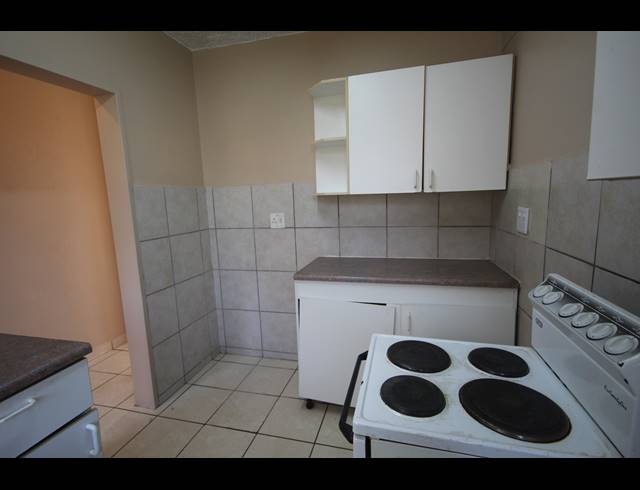 3 BEDROOM APARTMENT FOR SALE IN SINOVILLE